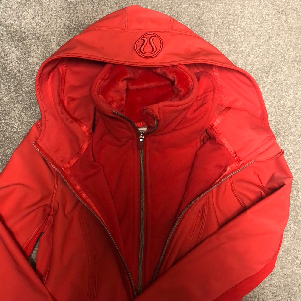 The Best Lululemon Winter Running Coat Size 4